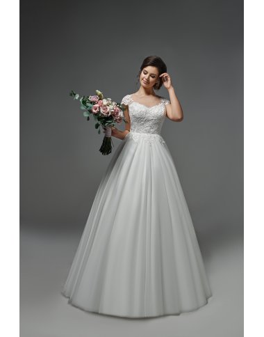 Wedding dress 17302 from Schantal