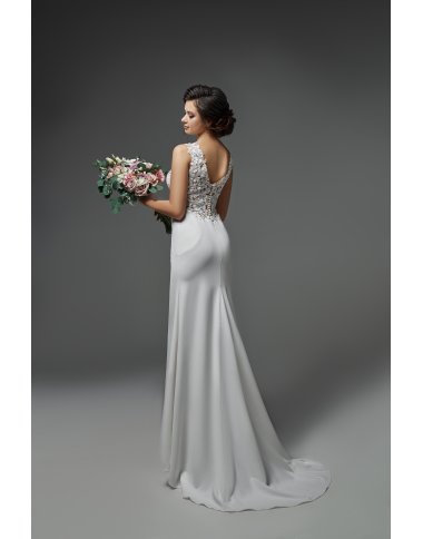 Wedding dress 28015 from Schantal