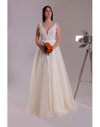 Wedding dress 2201 - 2 from Schantal