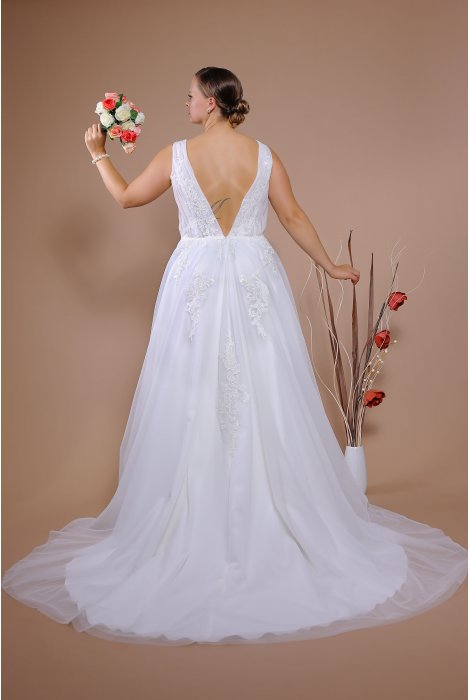 Hochzeitskleid für braut von Schantal, Kollektion Queen XXL, Modell 106 XXL. Foto 6