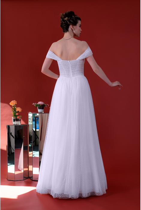 Hochzeitskleid für braut von Schantal, Kollektion Kiara, Modell 1158. Foto 4