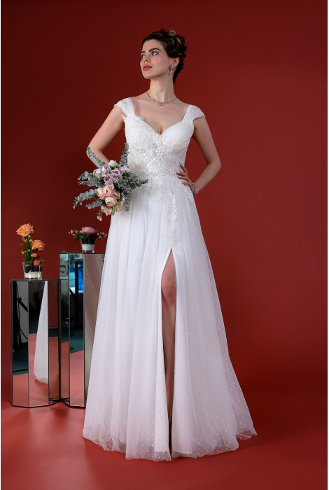 Hochzeitskleid für braut von Schantal, Kollektion Kiara, Modell 1158. Foto 3