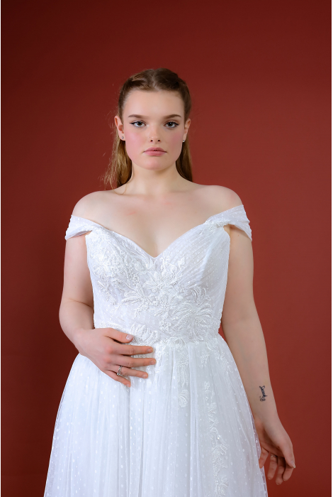 Hochzeitskleid für braut von Schantal, Kollektion Queen XXL, Modell 1158. Foto 2