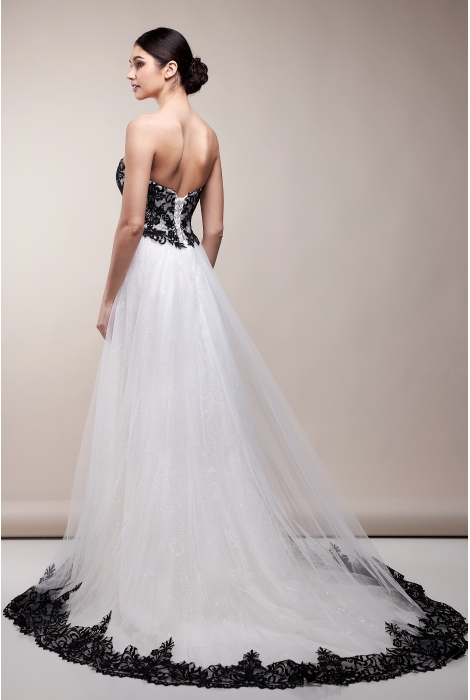 Hochzeitskleid für braut von Schantal, Kollektion Elegia, Modell 1174. Foto 2