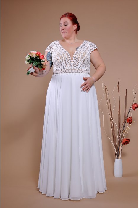 Hochzeitskleid für braut von Schantal, Kollektion Queen XXL, Modell 14008-2 XXL. Foto 1