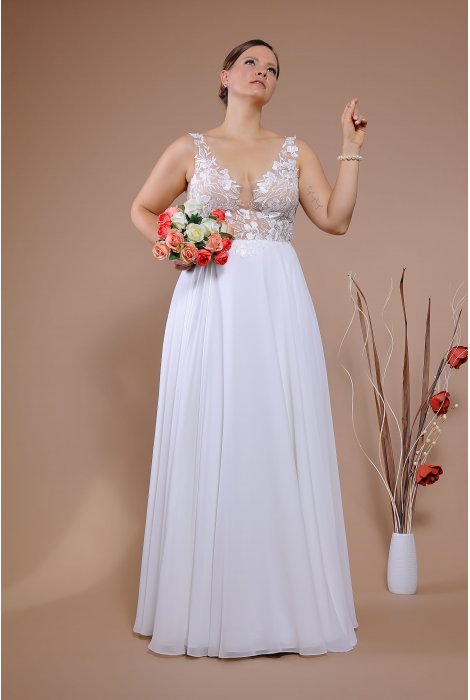 Hochzeitskleid für braut von Schantal, Kollektion Queen XXL, Modell 14020 XXL. Foto 1