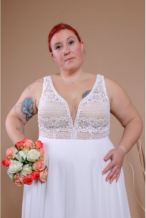 Hochzeitskleid für braut von Schantal, Kollektion Queen XXL, Modell 14024 XXL. Foto 4
