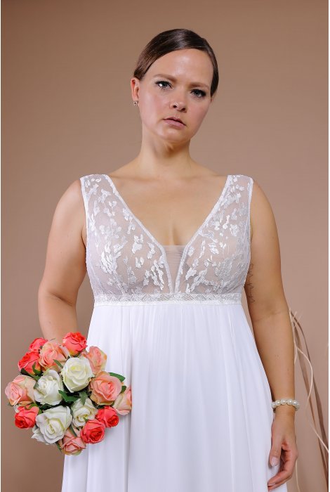 Hochzeitskleid für braut von Schantal, Kollektion Queen XXL, Modell 14027 XXL. Foto 4