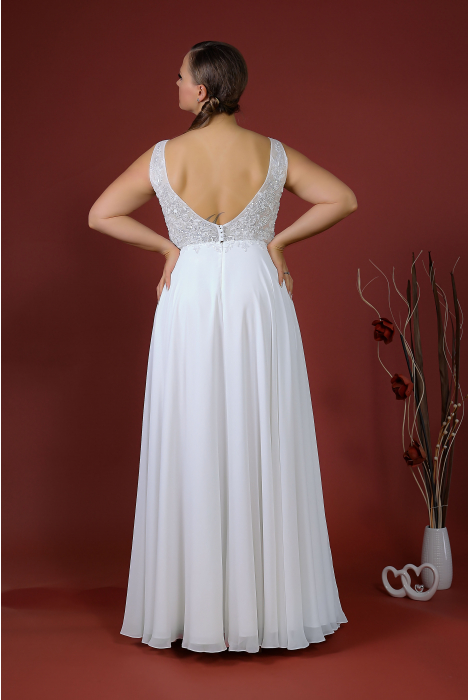 Hochzeitskleid für braut von Schantal, Kollektion Queen XXL, Modell 14038. Foto 5