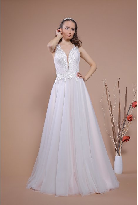 Hochzeitskleid für braut von Schantal, Kollektion Traum, Modell 14039. Foto 2