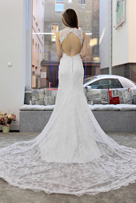 Hochzeitskleid für braut von Schantal, Kollektion Traum, Modell 14046. Foto 5