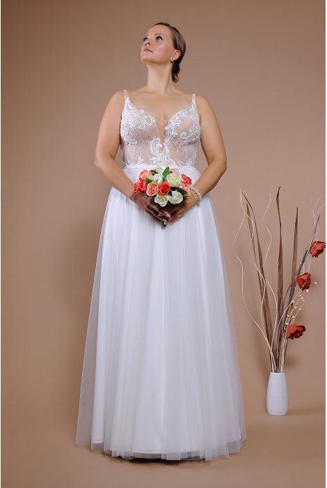 Hochzeitskleid für braut von Schantal, Kollektion Queen XXL, Modell 14051 XXL. Foto 2