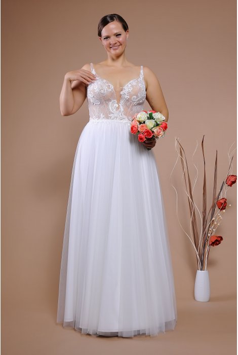 Hochzeitskleid für braut von Schantal, Kollektion Queen XXL, Modell 14051 XXL. Foto 3