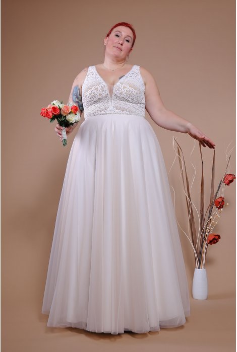 Hochzeitskleid für braut von Schantal, Kollektion Queen XXL, Modell 14053 XXL. Foto 1