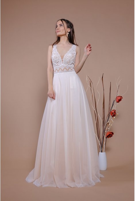 Hochzeitskleid für braut von Schantal, Kollektion Traum, Modell 14057. Foto 2