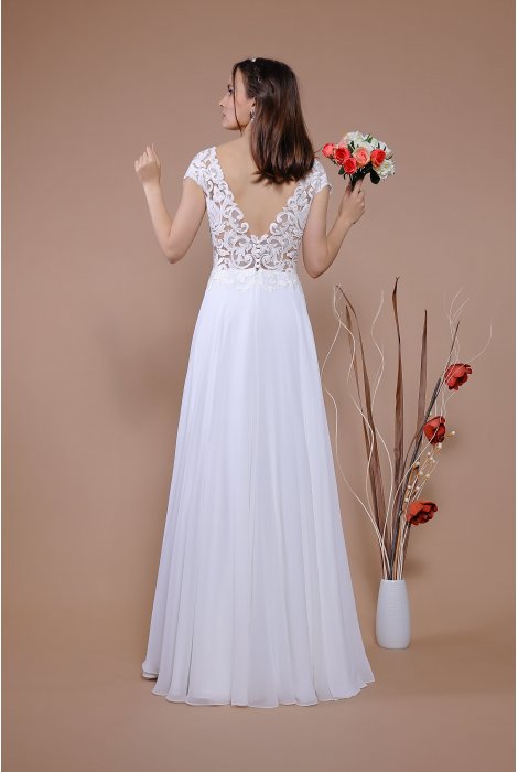 Hochzeitskleid für braut von Schantal, Kollektion Traum, Modell 14058. Foto 6