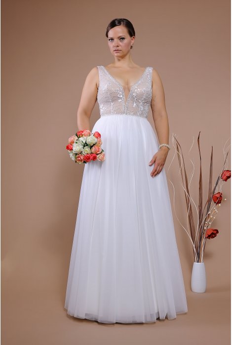 Hochzeitskleid für braut von Schantal, Kollektion Queen XXL, Modell 14061 XXL. Foto 1