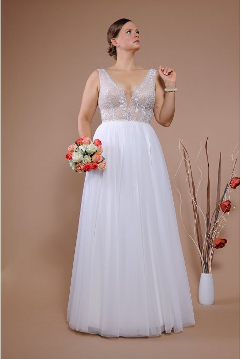 Hochzeitskleid für braut von Schantal, Kollektion Queen XXL, Modell 14061 XXL. Foto 2
