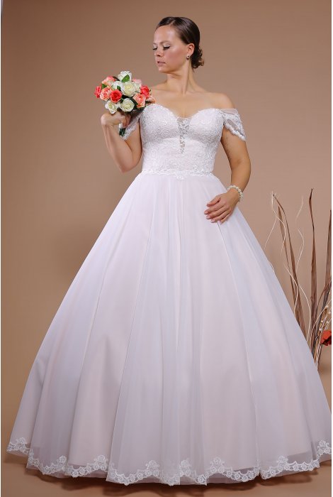 Hochzeitskleid für braut von Schantal, Kollektion Queen XXL, Modell 14062 XXL. Foto 3