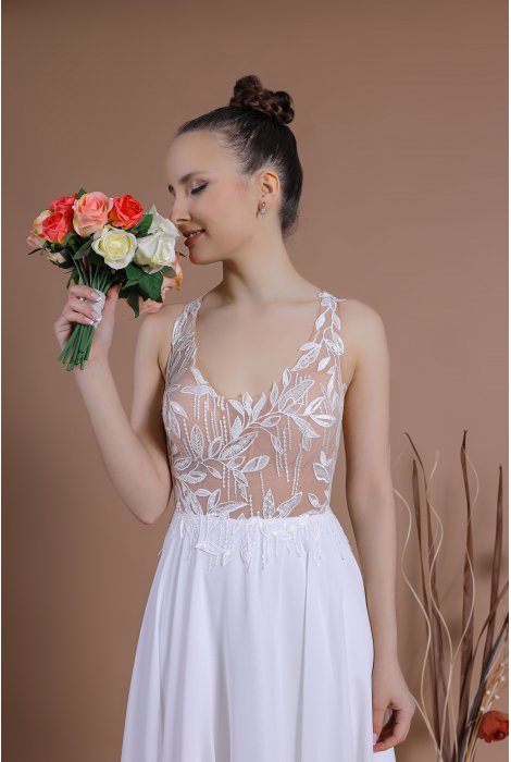 Hochzeitskleid für braut von Schantal, Kollektion Traum, Modell 14075. Foto 2