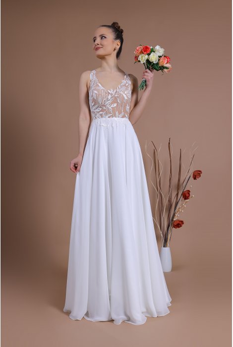 Hochzeitskleid für braut von Schantal, Kollektion Traum, Modell 14075. Foto 4