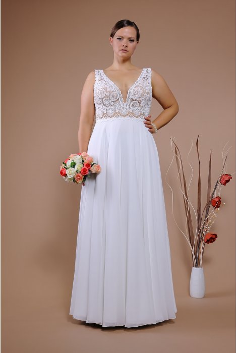 Hochzeitskleid für braut von Schantal, Kollektion Queen XXL, Modell 14082 XXL. Foto 3