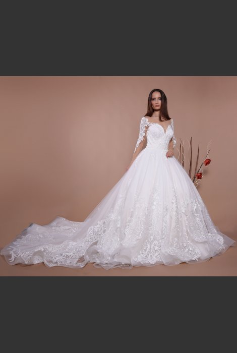 Hochzeitskleid für braut von Schantal, Kollektion Traum, Modell 14085. Foto 1