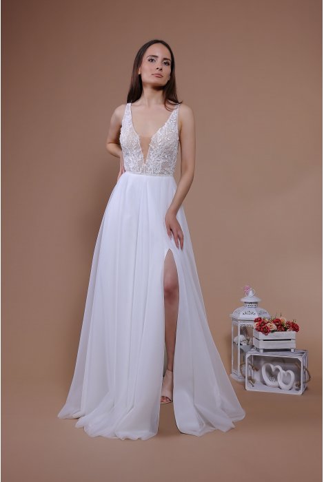 Hochzeitskleid für braut von Schantal, Kollektion Traum, Modell 14089-2. Foto 3