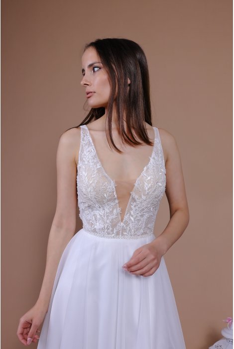 Hochzeitskleid für braut von Schantal, Kollektion Traum, Modell 14089-2. Foto 5