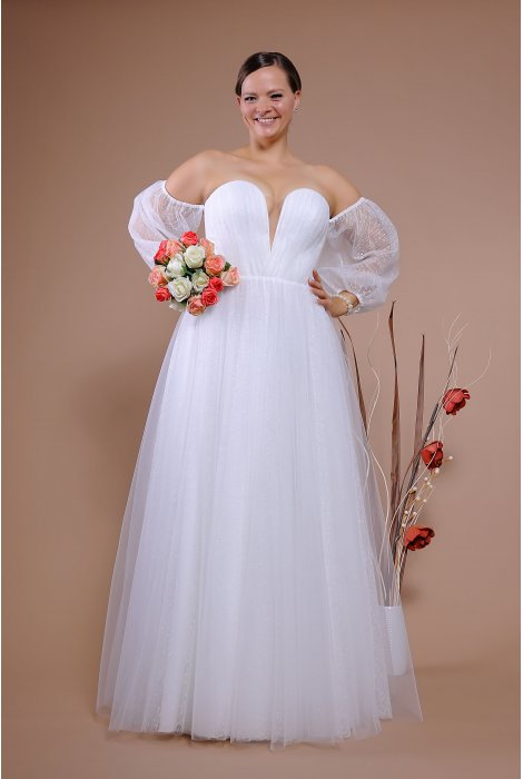Hochzeitskleid für braut von Schantal, Kollektion Queen XXL, Modell 14096 XXL. Foto 1