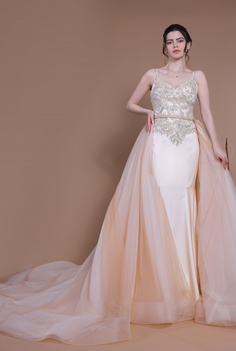 Hochzeitskleid für braut von Schantal, Kollektion Traum, Modell 14097. Foto 3