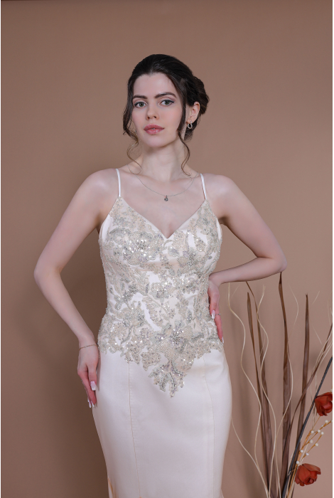 Hochzeitskleid für braut von Schantal, Kollektion Traum, Modell 14097. Foto 2