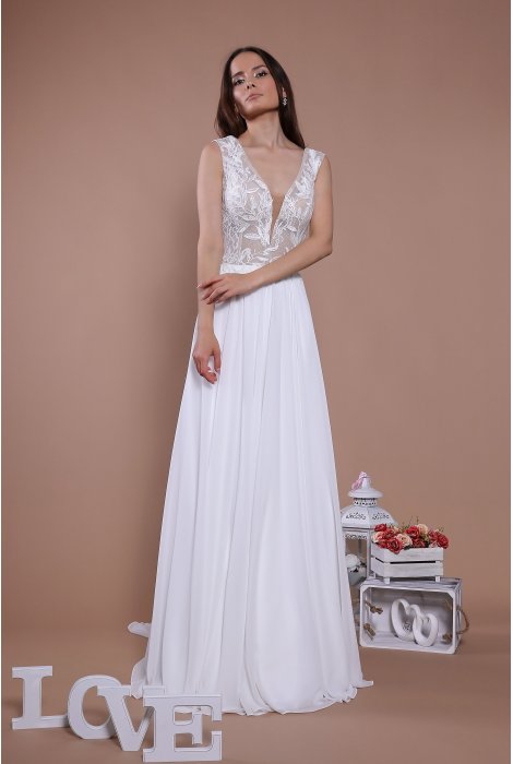 Hochzeitskleid für braut von Schantal, Kollektion Traum, Modell 14119. Foto 4
