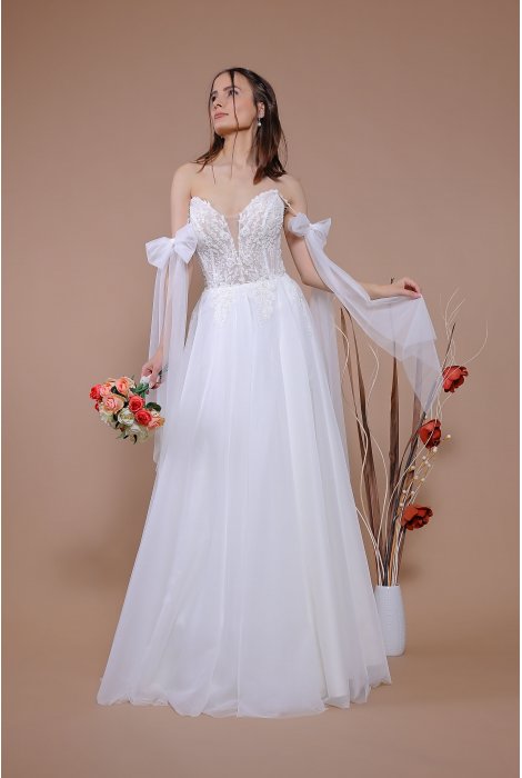 Hochzeitskleid für braut von Schantal, Kollektion Traum, Modell 14121. Foto 4