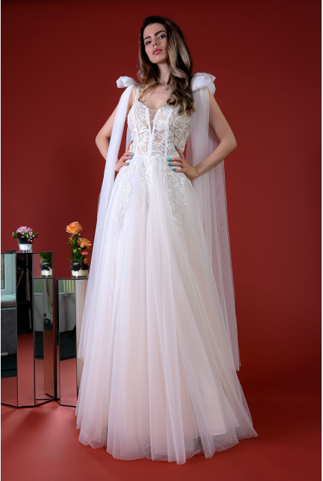 Hochzeitskleid für braut von Schantal, Kollektion Kiara, Modell 14129. Foto 1