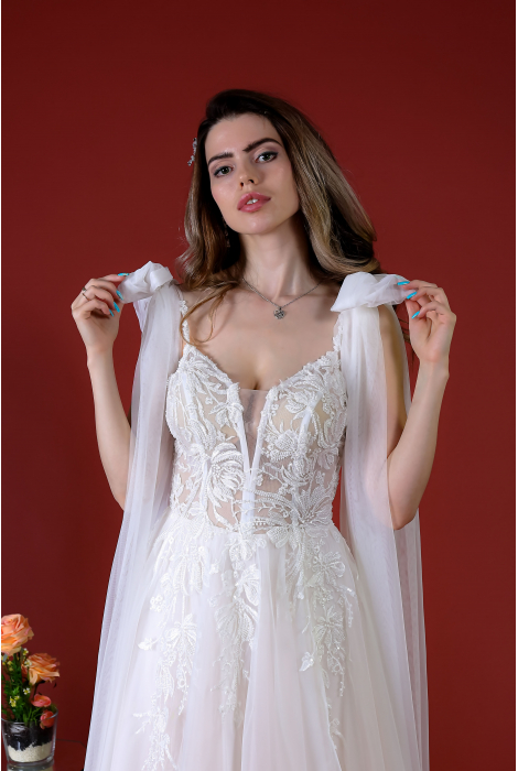Hochzeitskleid für braut von Schantal, Kollektion Kiara, Modell 14129. Foto 2