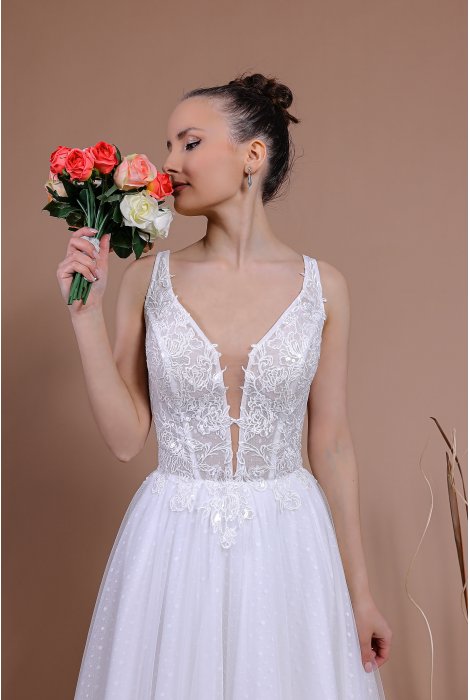 Hochzeitskleid für braut von Schantal, Kollektion Traum, Modell 14138. Foto 6