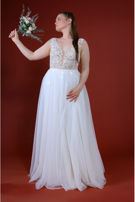 Hochzeitskleid für braut von Schantal, Kollektion Queen XXL, Modell 14146. Foto 3