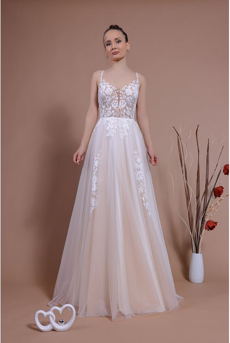 Hochzeitskleid für braut von Schantal, Kollektion Traum, Modell 14156. Foto 1