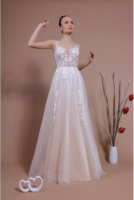 Hochzeitskleid für braut von Schantal, Kollektion Traum, Modell 14156. Foto 2