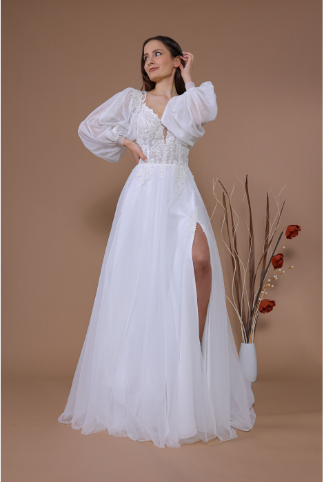 Hochzeitskleid für braut von Schantal, Kollektion Traum, Modell 14158. Foto 4