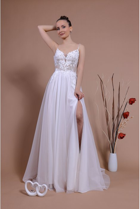 Hochzeitskleid für braut von Schantal, Kollektion Traum, Modell 14160. Foto 4
