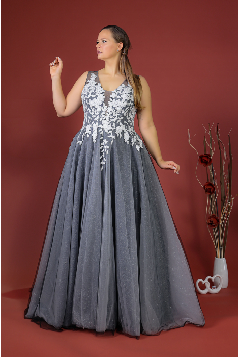 Hochzeitskleid für braut von Schantal, Kollektion Queen XXL, Modell 14161-2. Foto 5