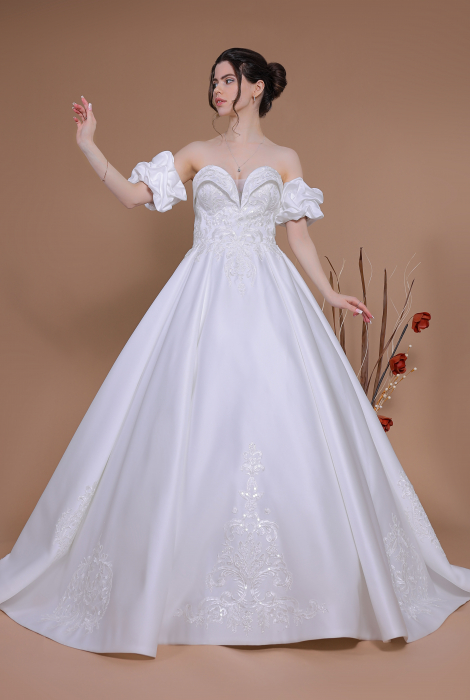 Hochzeitskleid für braut von Schantal, Kollektion Traum, Modell 14164. Foto 1