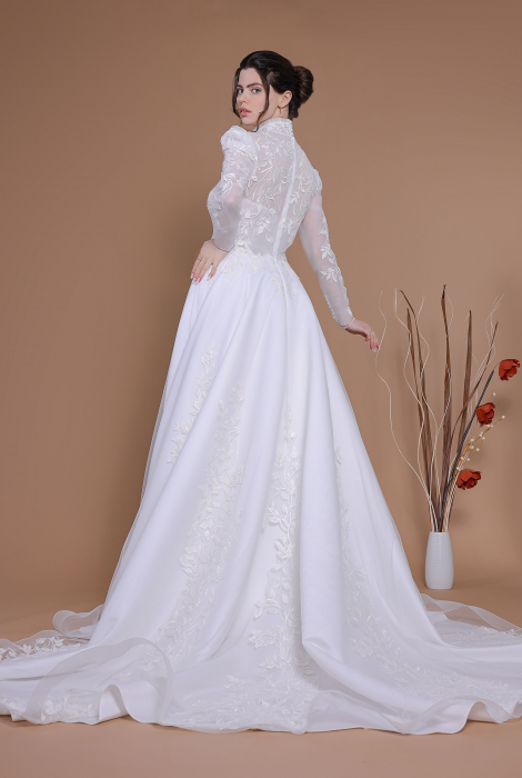 Hochzeitskleid für braut von Schantal, Kollektion Traum, Modell 14165. Foto 5