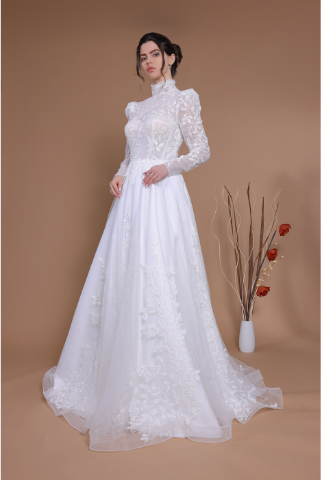 Hochzeitskleid für braut von Schantal, Kollektion Traum, Modell 14165. Foto 3