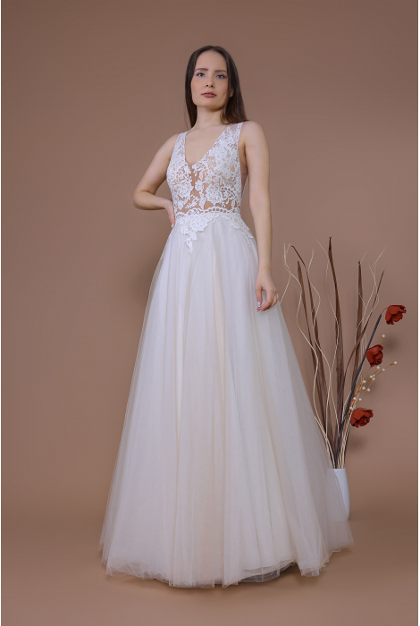 Hochzeitskleid für braut von Schantal, Kollektion Traum, Modell 14172. Foto 3