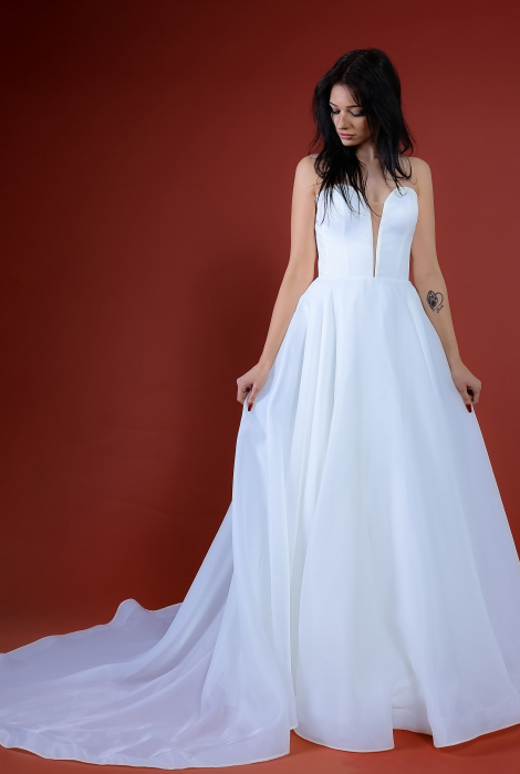Hochzeitskleid für braut von Schantal, Kollektion Kiara, Modell 14177. Foto 3