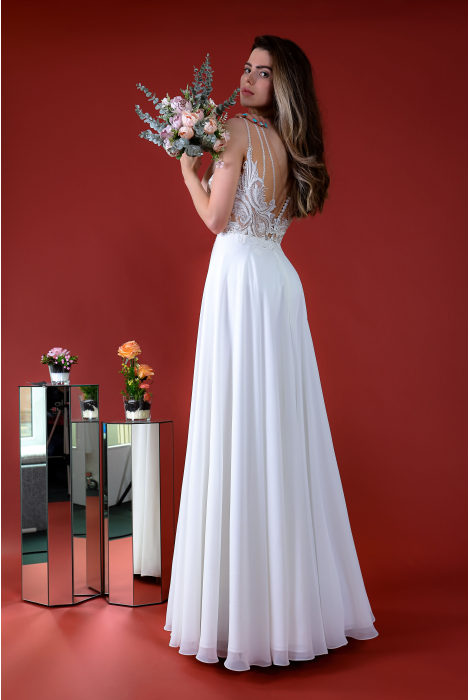 Hochzeitskleid für braut von Schantal, Kollektion Kiara, Modell 14179. Foto 4