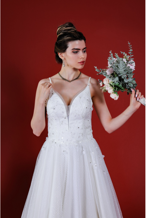 Hochzeitskleid für braut von Schantal, Kollektion Kiara, Modell 14182. Foto 2